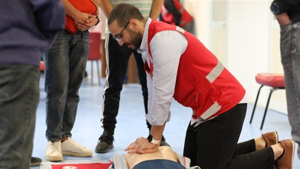 الهلال الأحمر  