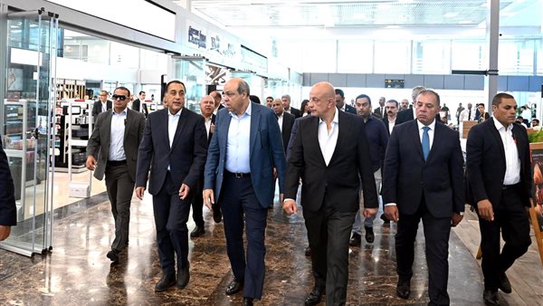 رئيس الوزراء يتفقد