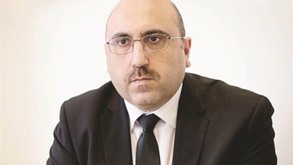 مدير المرصد السوري