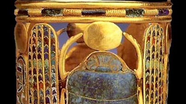  اختفاء أسورة ذهبية