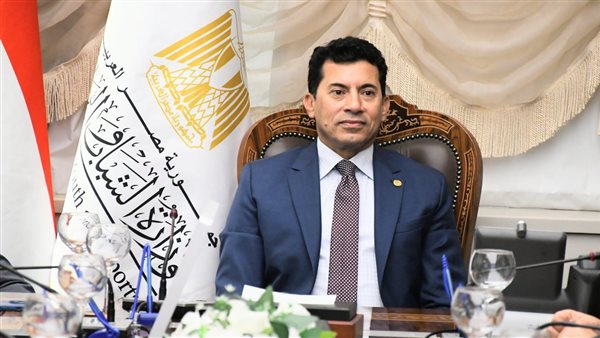 وزير الشباب والرياضة