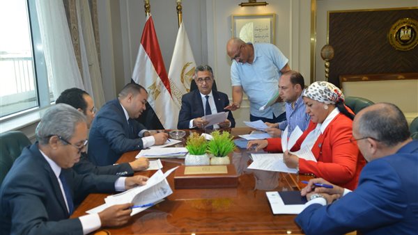 وزير التموين