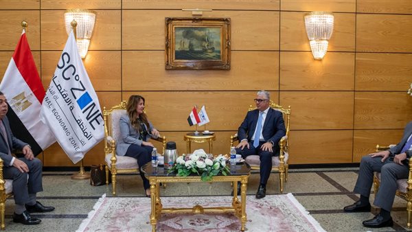 رئيس اقتصادية قناة