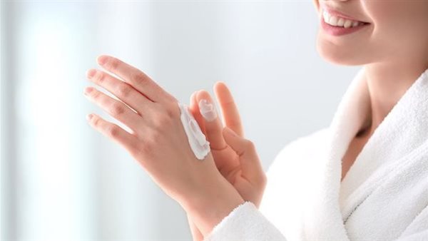 تقشير اليدين في المنزل