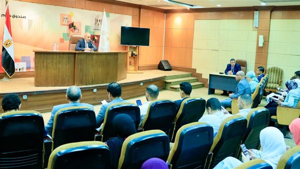 اجتماع وزير التربيه