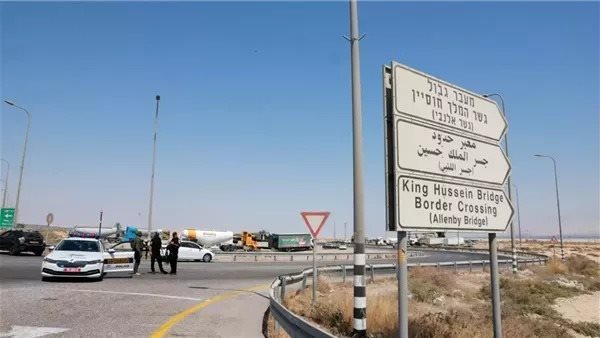 معبر جسر الملك حسين