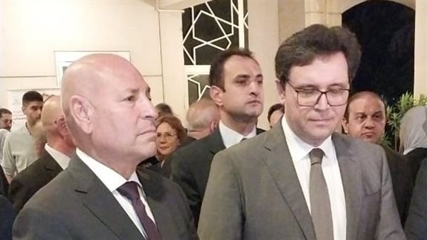 وزير الثقافة ومحافظ