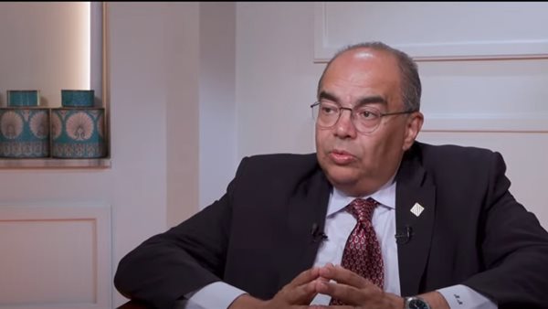 الدكتور محمود محي