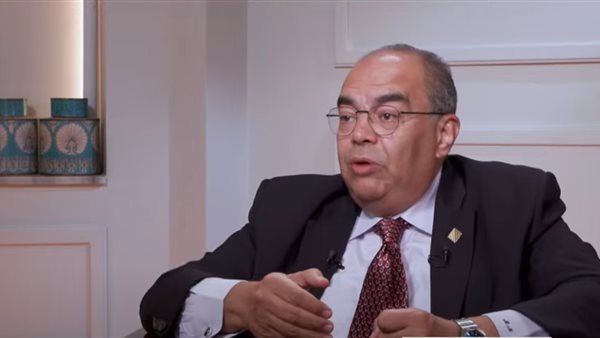 الدكتور محمود محي