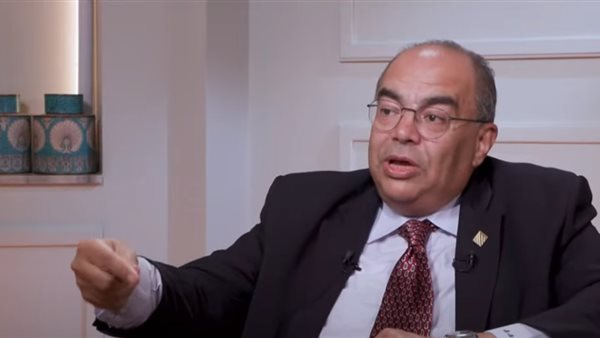 الدكتور محمود محي