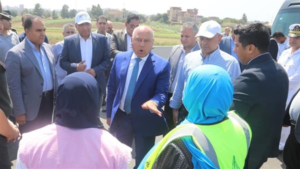 جولة وزير الصناعة