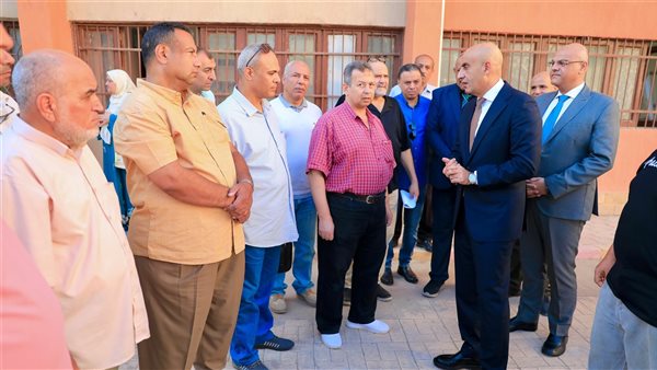 وزير التعليم ومحافظ