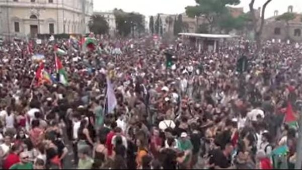 المظاهرات في روما