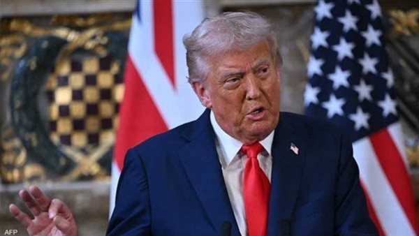 الرئيس الأمريكي دونالد