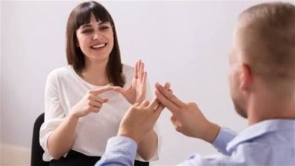 لغة الإشارة