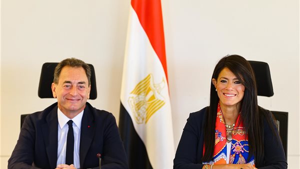 نقاش ومستقبل العلاقه