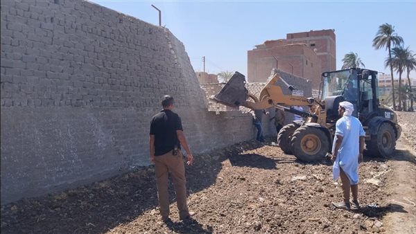 إزالة ٤١ حالة تعدي