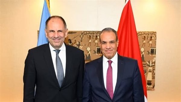  وزير الخارجية