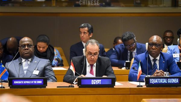  وزير الخارجية