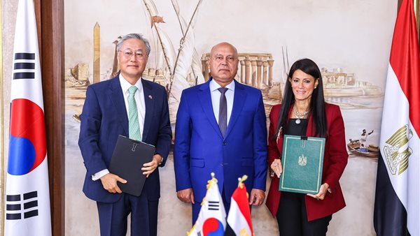 وزيرة التخطيط 