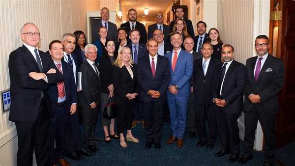 وزير الخارجية خلال