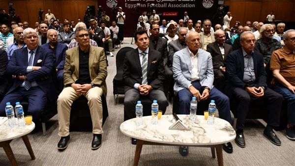 وزير الرياضة يشهد