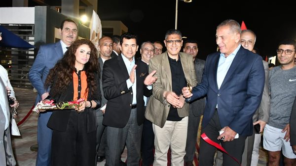 وزير الرياضة ومحافظ