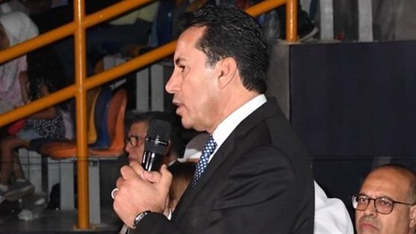 وزير الشباب والرياضة