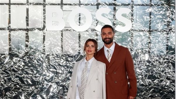 كريم فهمي وزوجته