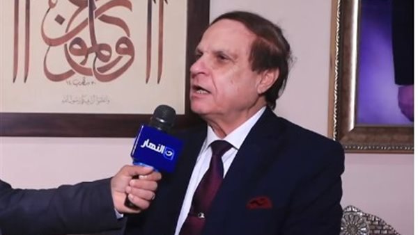  الدكتور سامي الشريف،