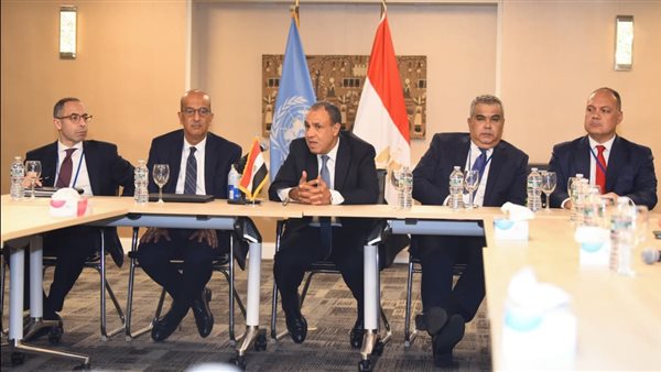 وزير الخارجية خلال