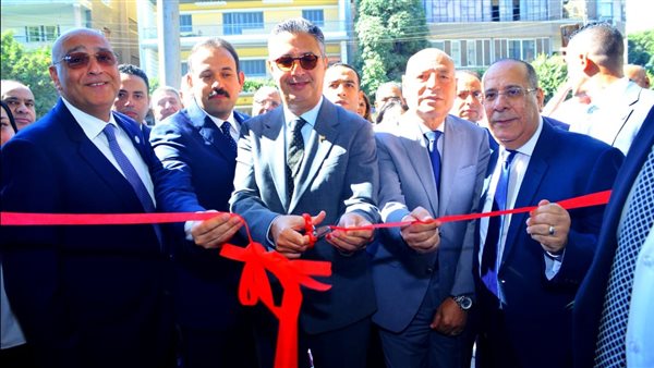 الدكتور شريف فاروق