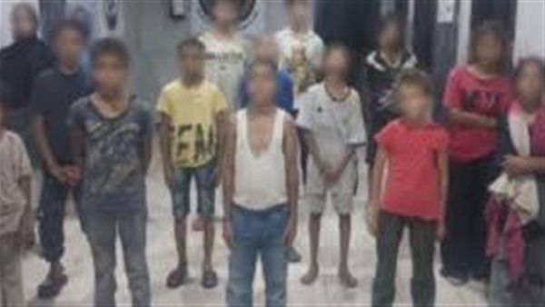 ضبط 18 رجل وسيدة