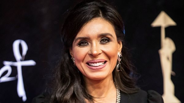 الراقصة دينا