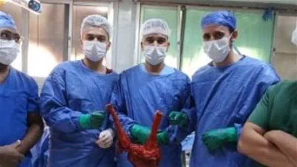 الفريق الطبي