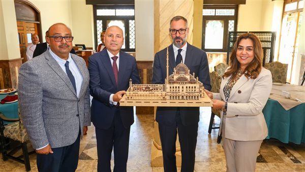 جانب من اللقاء