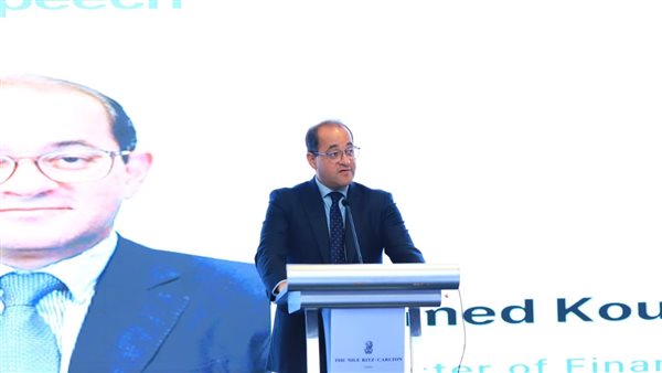 وزير المالية أحمد