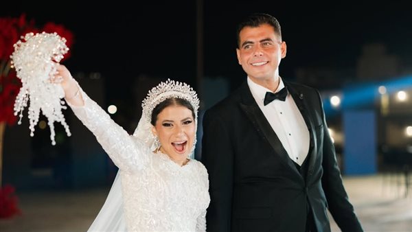  دينا هشام وزوجها