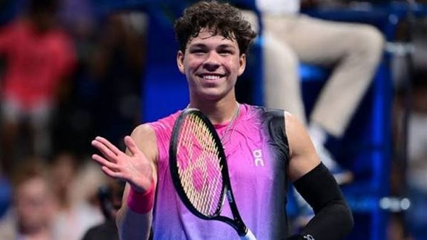 الأمريكي بن شيلتون