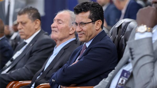 وزير الشباب والرياضة