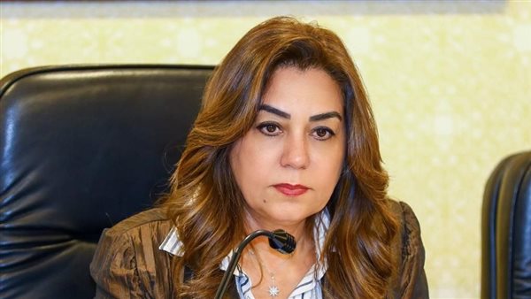  الدكتورة منال عوض