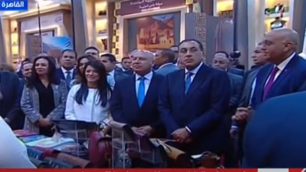  رئيس الوزراء يفتتح