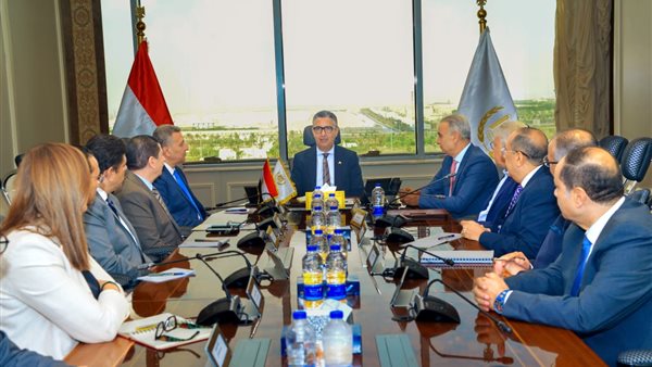 الدكتور شريف فاروق