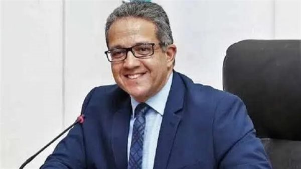 خالد العناني 