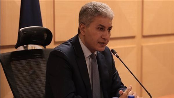 وزير السياحة 