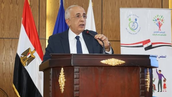 محافظ السويس