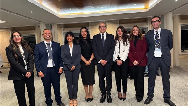 الدكتور خالد العنانى