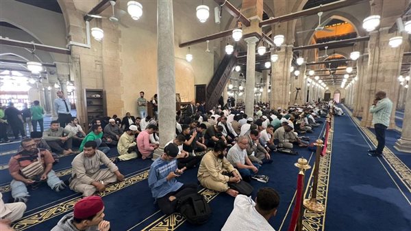 وصول جثمان الدكتور