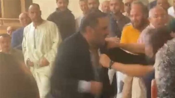 اشتباكات بين المرشحين