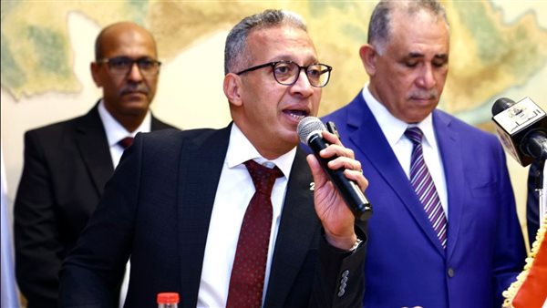 طارق العوضي